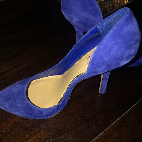 High heels - Picture 2 of 2